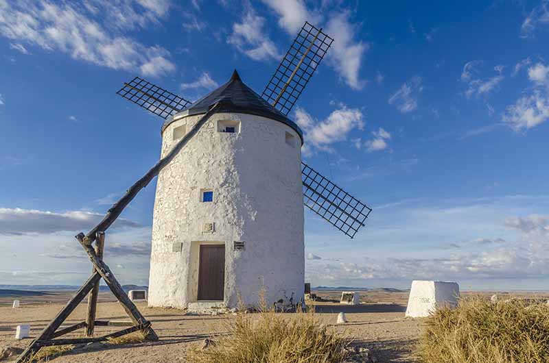 Toledo - Consuegra 32 - molinos de viento.jpg